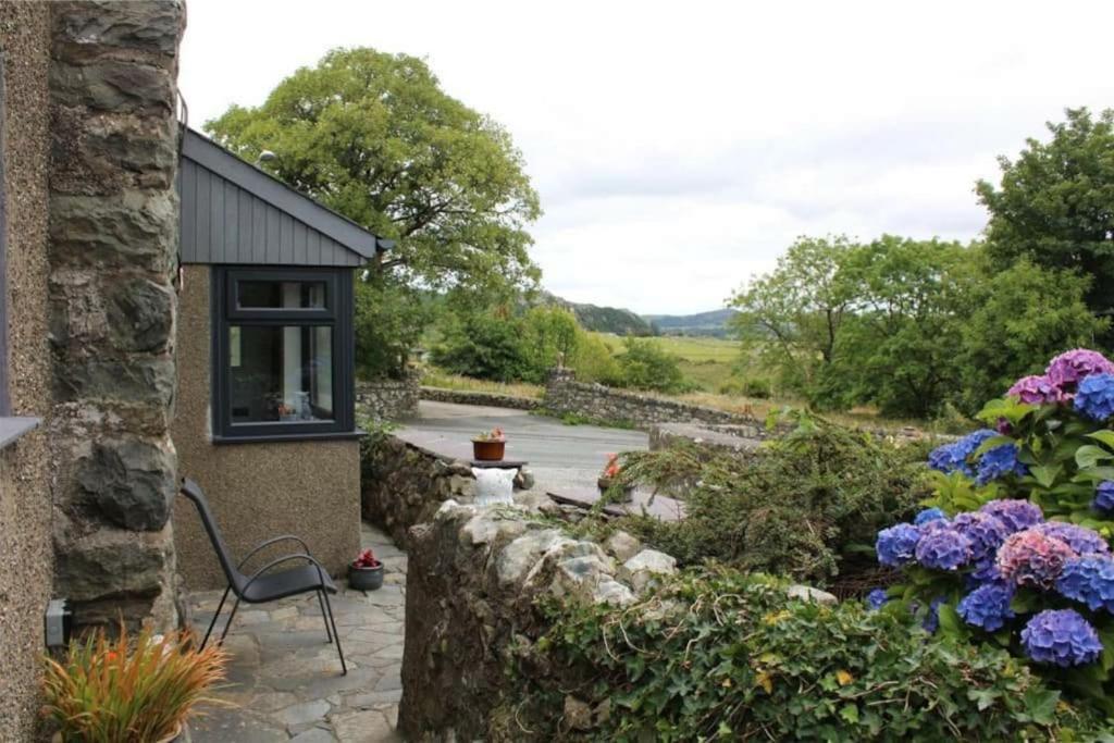 Cosy Cottage In Snowdonia Brynkir المظهر الخارجي الصورة